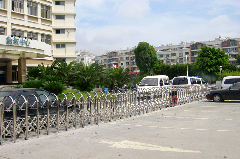 理想電動門維修，杭州伸縮門維修