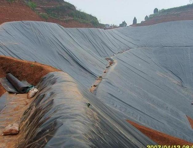 銷售各種規格土工膜