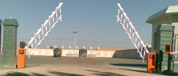 銀川遠(yuǎn)距離藍(lán)牙停車(chē)場(chǎng)收費(fèi)系統(tǒng)道閘機(jī)