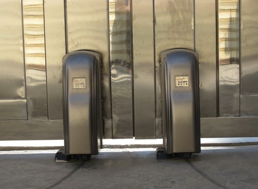 鐵藝大門(mén)專用平開(kāi)門(mén)機(jī)