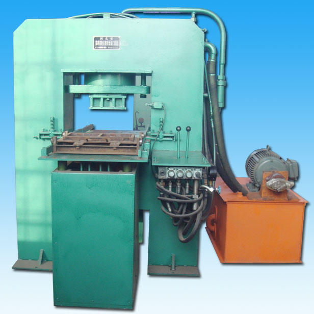 全液壓式制坯機(jī)