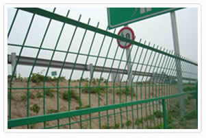 大連貝臣防護框架護欄網