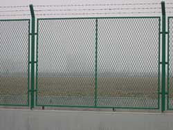 體育場圍欄網 勾花護欄網