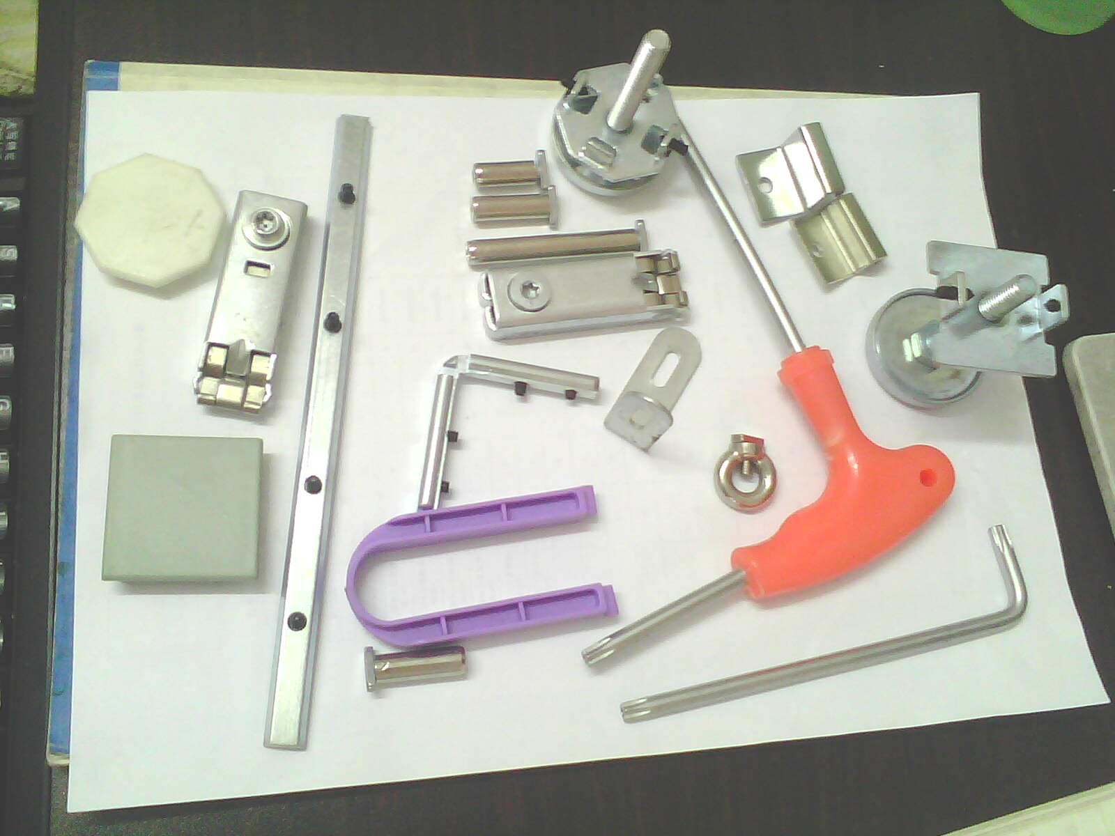 生產綜合展位鋁材,展位配件,防火板,三卡鎖