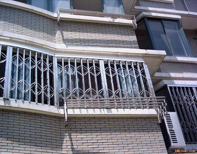 中意白鋼防盜窗