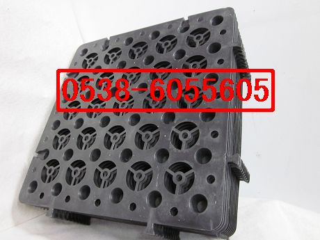 供應塊狀排水板，塑料排水板