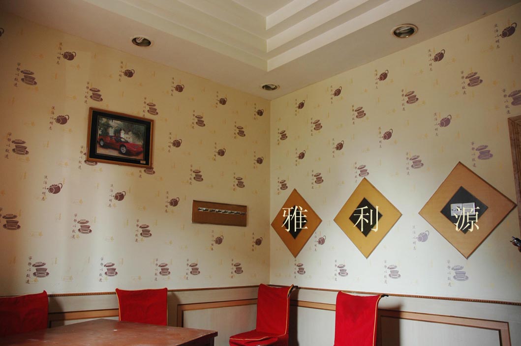 液體壁紙漆也稱為也液態壁紙、壁紙漆、墻紙漆或壁紙涂