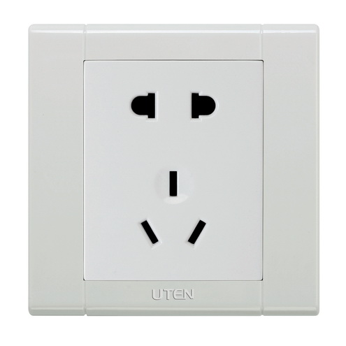 優騰電工供應UG系列二、三極插座