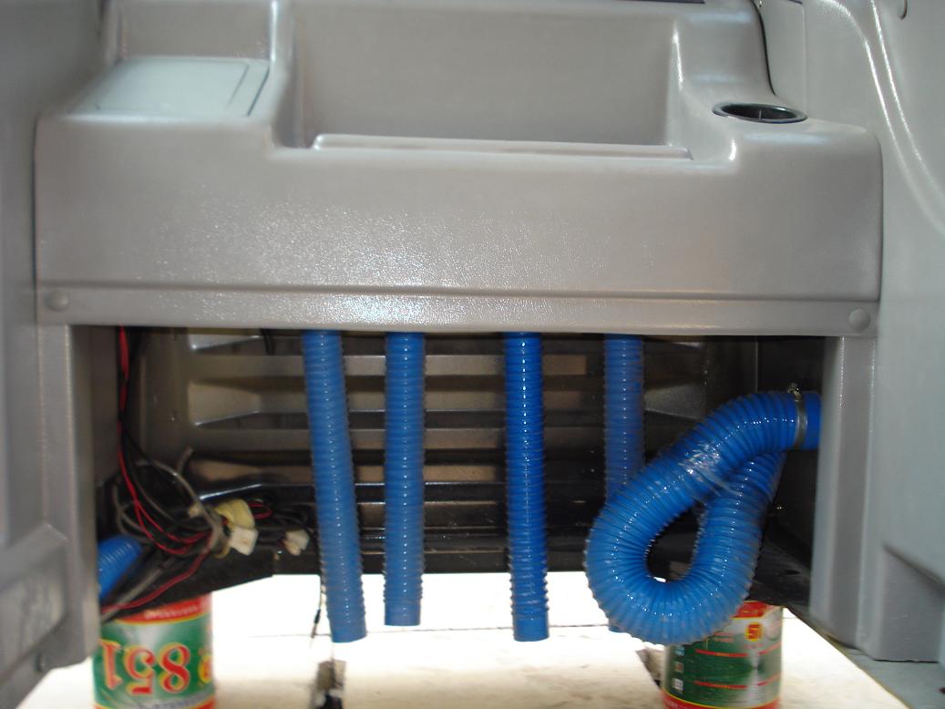 挖掘機(jī)駕駛室內(nèi)飾