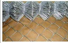 生產型廠家勾花網，護欄網找天潤祥