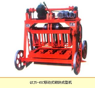 東方新型免燒磚機(jī)制磚采用液壓傳動(dòng)、振動(dòng)加壓成型