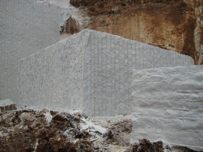 誠招運城無聲破碎劑代理與批發