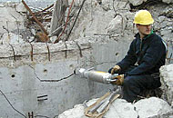 無需爆破，瞬間裂開-博亞液壓劈裂機