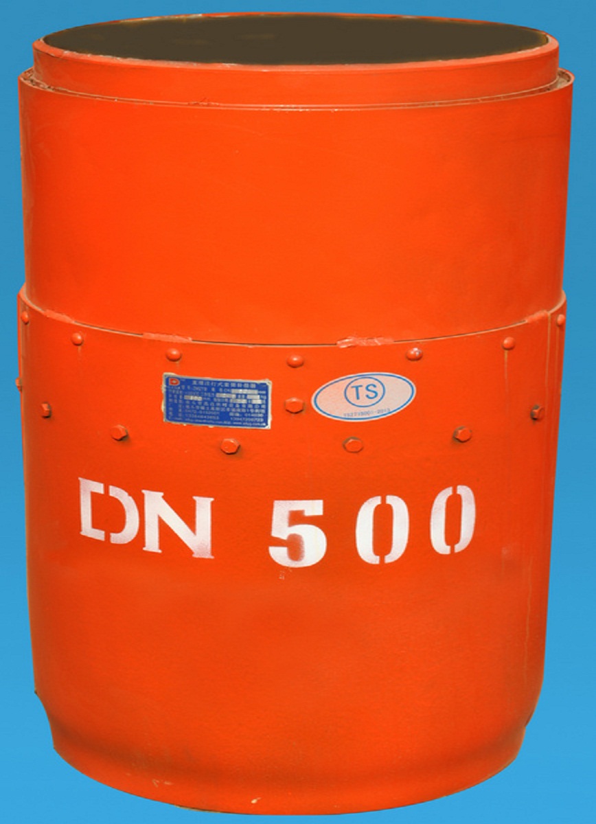 新型套筒補償器/地埋式套筒補償器/無推力套筒補償