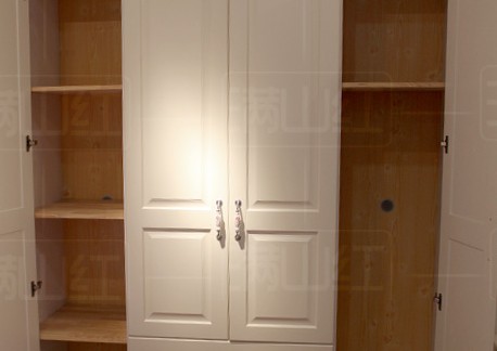 沈陽在那賣衣柜臥室衣柜滿山紅賣賣賣