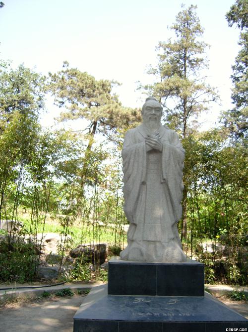 石雕孔子像，孔子行教像，孔子標準像等校園雕塑人物雕