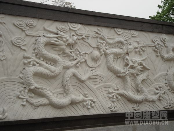 石雕九龍壁,龍壁，石雕龍，華表龍柱中華柱，龍戲珠戲