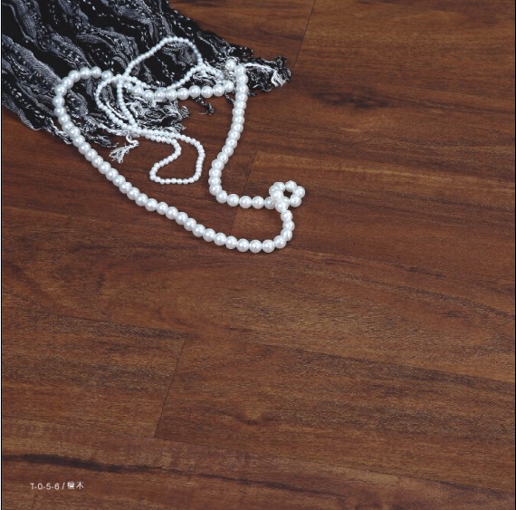 伊凡生態木門 木地板誠招各地市總代