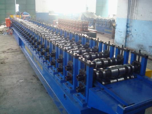 三輪車車廂板冷彎設備