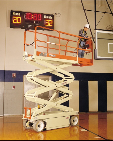 剪叉式升降機(jī)｜剪叉式升降平臺(tái)