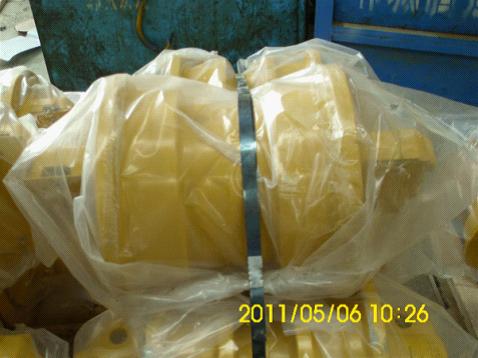 山推sd13單邊支重輪