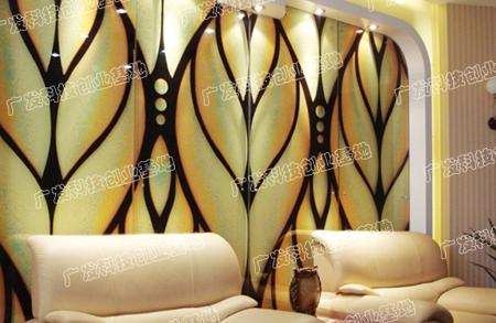 玻璃加工產業競爭激烈 哥凡尼冰晶畫逆襲兩度登陸《經