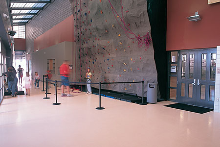 物美價廉！地板