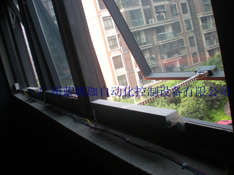 供應(yīng)鏈?zhǔn)诫妱?dòng)開窗器