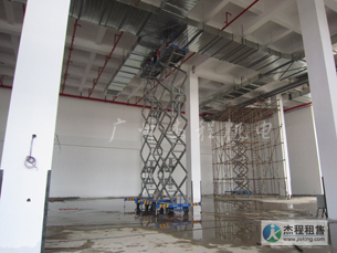 深圳出租剪叉式升降機，剪式升降臺