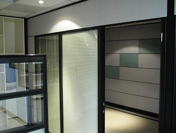 大連鋁百葉玻璃隔斷制作價(jià)格