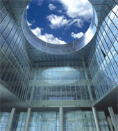 大連玻璃幕墻公司專業的幕墻設計安裝公司