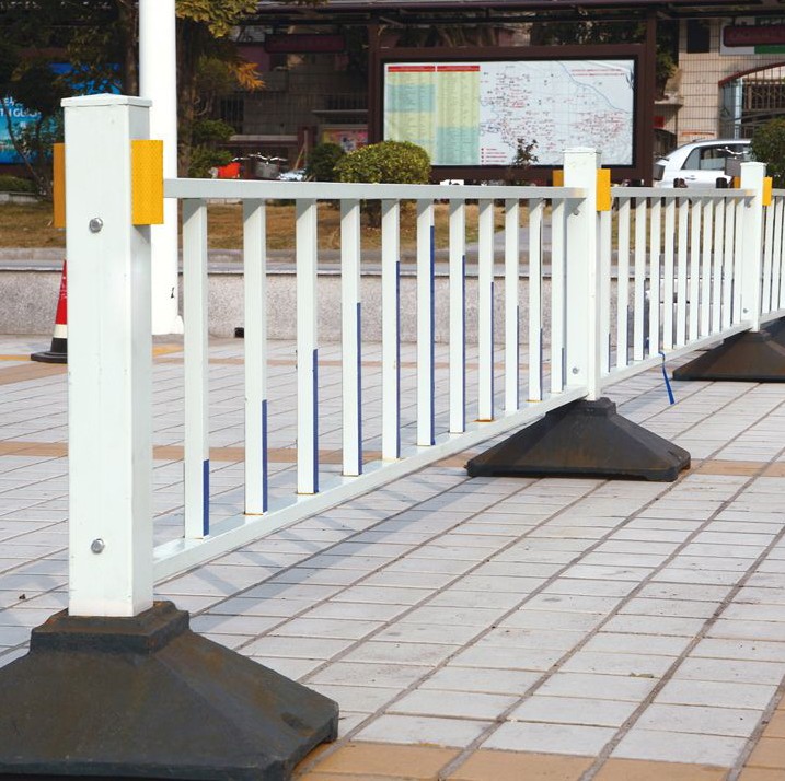 隔離護欄   柵欄