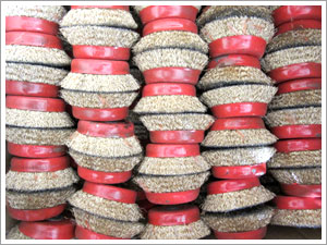 鋼絲輪刷在處理鋼鐵方面的優勢