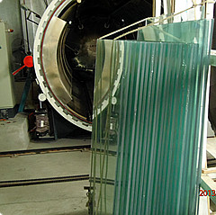 秦皇島夾膠玻璃報價