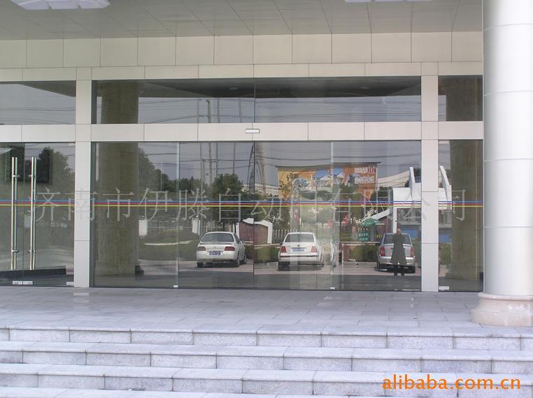 上海松江區歐典玻璃自動門脫軌維修 皮帶輪子導軌磨損