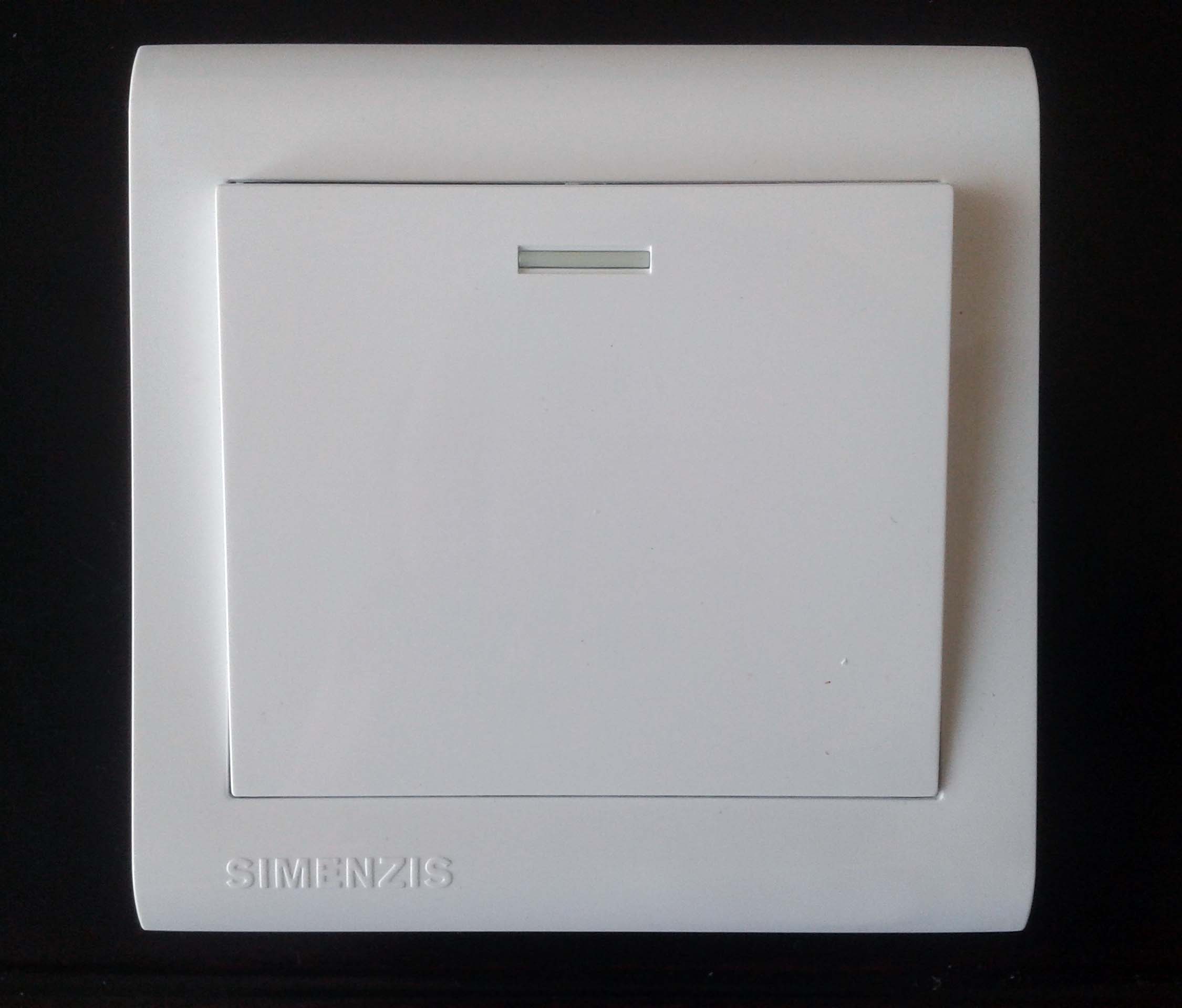 SIMENZIS  一開單控開關