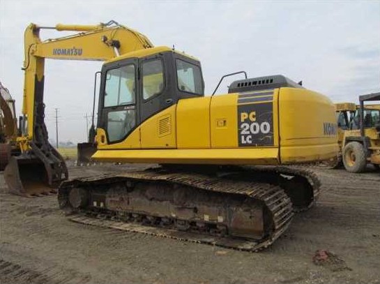 二手小松挖掘機(jī)出售，我們專業(yè)為您提供優(yōu)質(zhì)產(chǎn)品