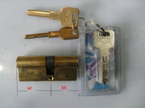 閔行區維修安裝防盜門鎖 維修新多防盜門鎖更換鎖芯