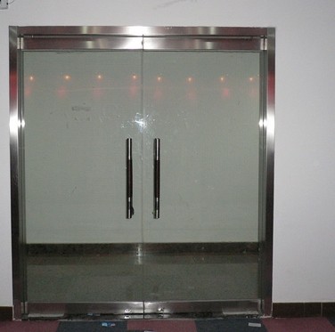 上海普陀區維修玻璃門（實惠.修理推拉門