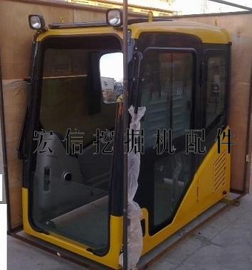 小松挖掘機駕駛室