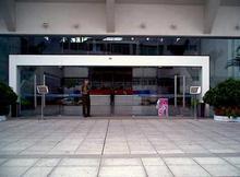 上海寶山月浦自動門維修 自動門加裝門禁系統