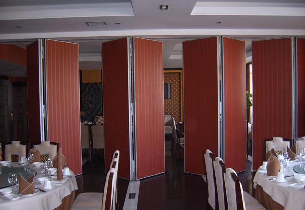 大連板式隔斷，大連鋼化玻璃隔斷，大連玻璃隔斷