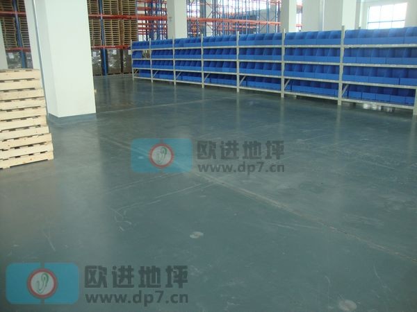大連耐磨地坪密封滲透劑、水泥地坪固化劑、地面起砂處