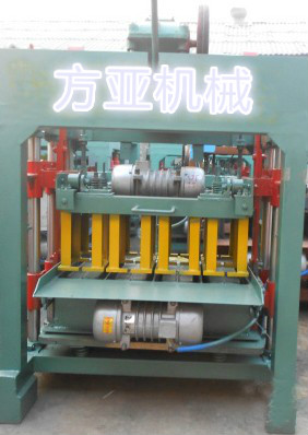 QTM4-2C全自動(dòng)液壓免燒砌塊成型機(jī)