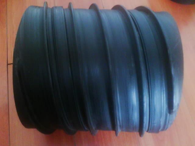 貴州工程項(xiàng)目專門HDPE管，HDPE鋼帶波紋管