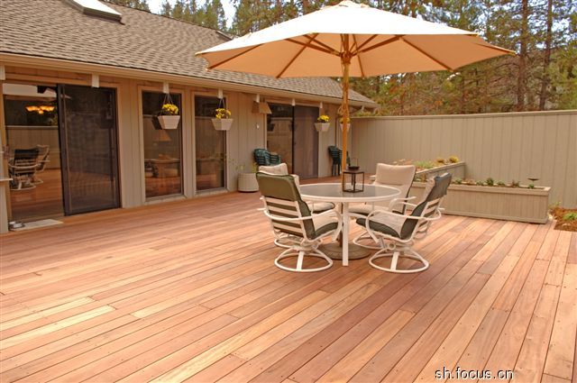 上海巴勞木廠家s選居野木業，巴勞木地板價格優