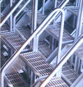 供應踏步鋼格板 中若達絲網有限公司 量大從優