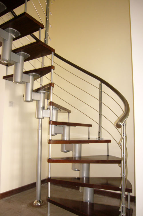 不銹鋼樓梯，實木樓梯，旋轉樓梯