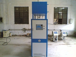高溫油溫機(jī)，油溫機(jī)，油溫度控制機(jī)