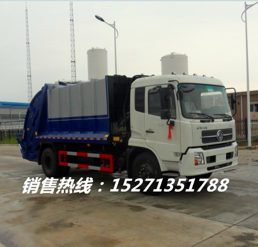 廈工楚勝壓縮式垃圾車維護(hù)城市形象